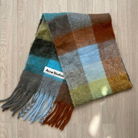 Acne studios scarf - Picture 1 of 3